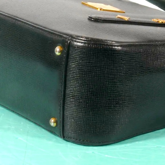 MCM Leather Tote Bag Authentic + Dust Bag 🌹❤️🌹 - Picture 6 of 9